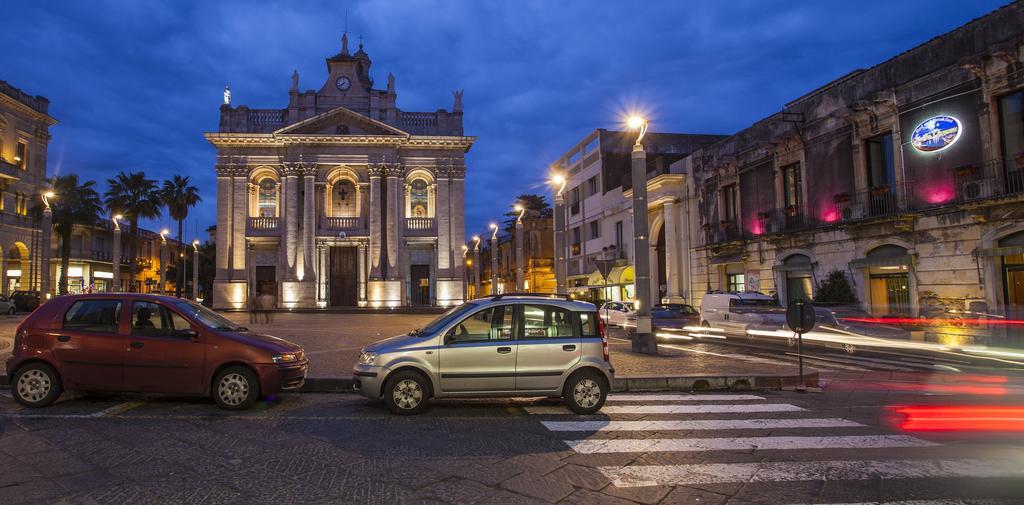 Siciliaetnamare Panzió Riposto Kültér fotó
